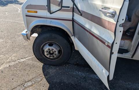 Class C motorhome exterior service