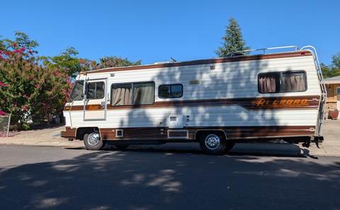 Classic motorhome exterior service